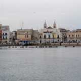 ...anche grazie alle sue due caratteristiche torri campanarie gemelle che si scorgono dall�Adriatico